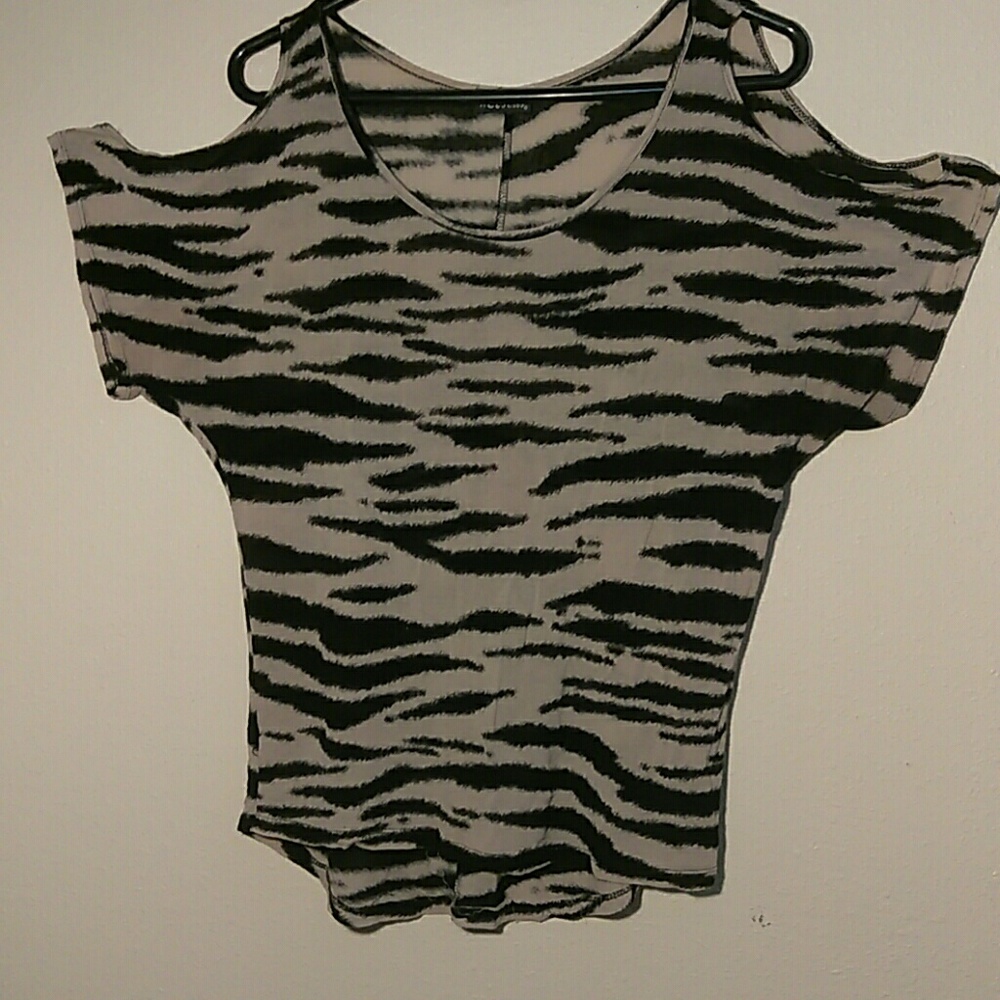 Wet seal Animal print shoulder less top